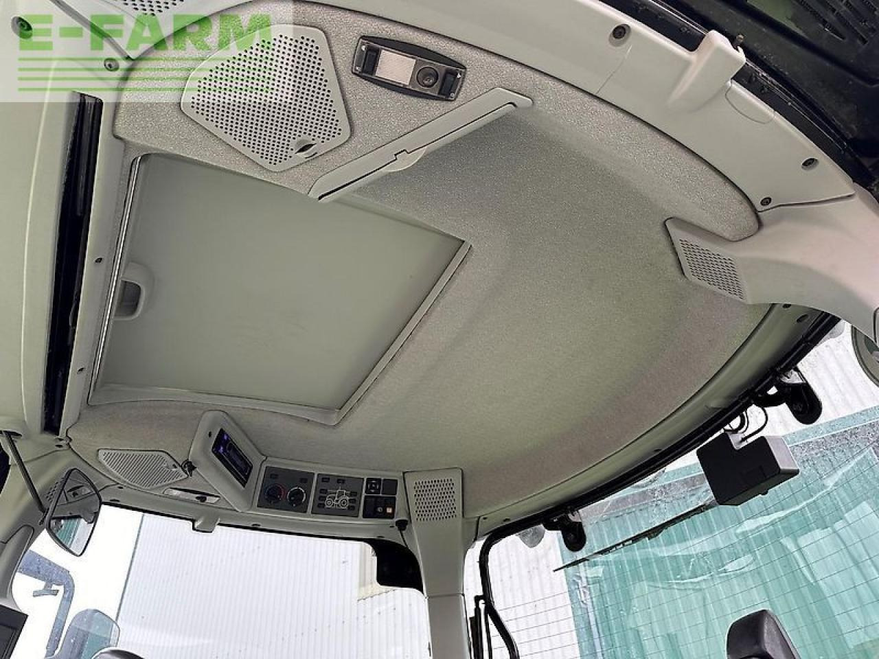 Traktors CLAAS axion 810: foto 30