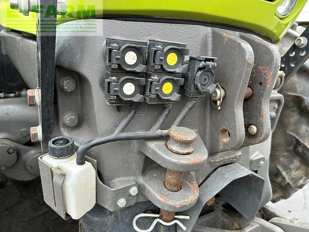 Traktors CLAAS axion 810: foto 13