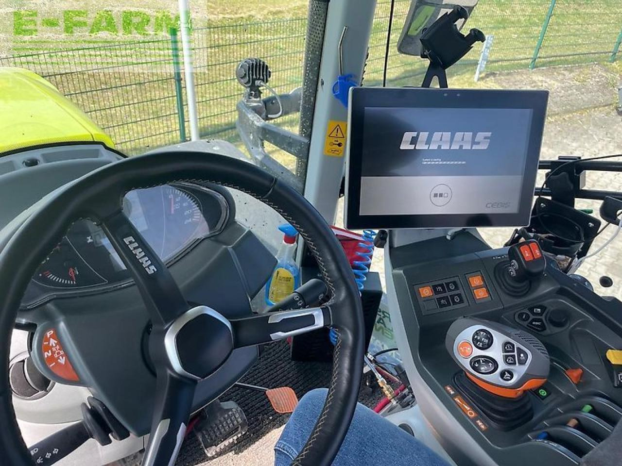 CLAAS axion 810 cmatic CMATIC - Traktors: foto 5 CLAAS axion 810 cmatic CMATIC - Traktors: foto 5