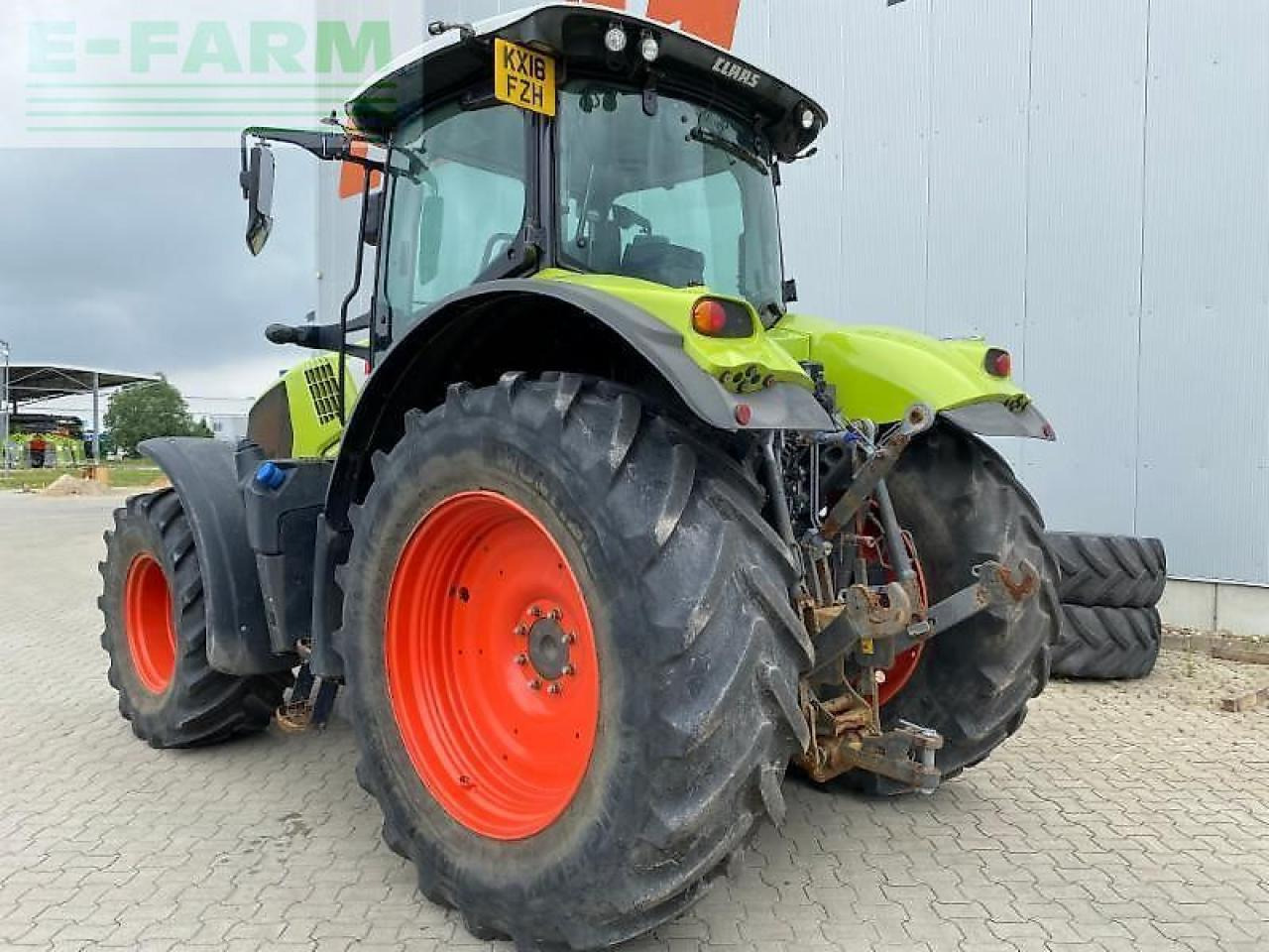 Traktors CLAAS axion 830: foto 8