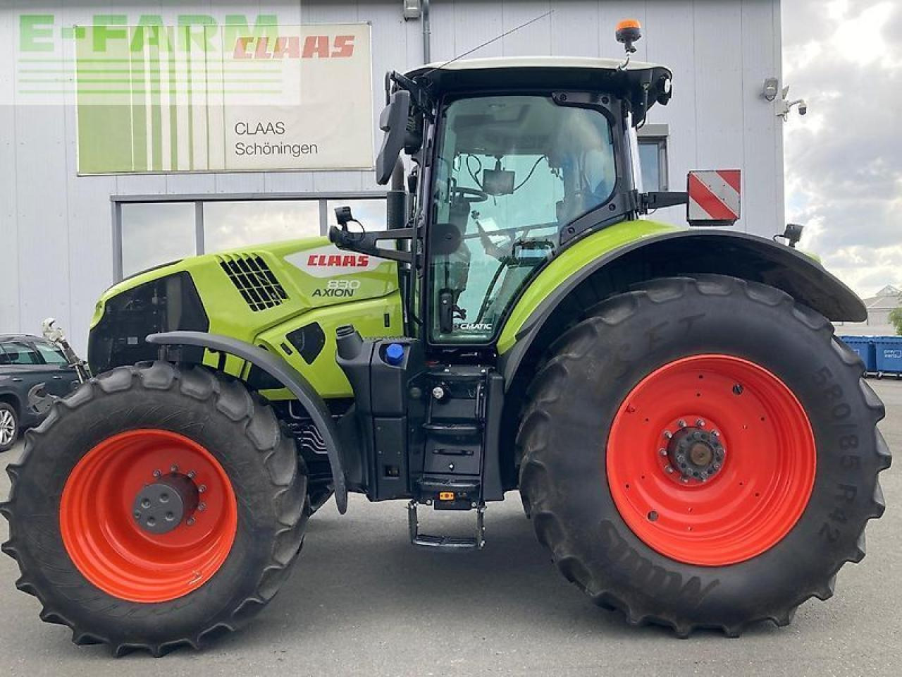 CLAAS axion 830 cmatic - Traktors: foto 1 CLAAS axion 830 cmatic - Traktors: foto 1