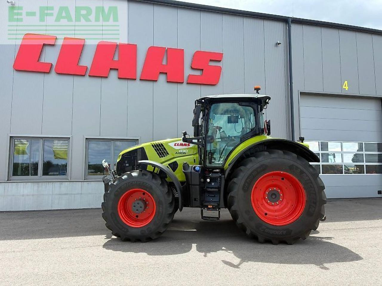 CLAAS axion 830 cmatic cebis CMATIC CEBIS - Traktors: foto 1 CLAAS axion 830 cmatic cebis CMATIC CEBIS - Traktors: foto 1