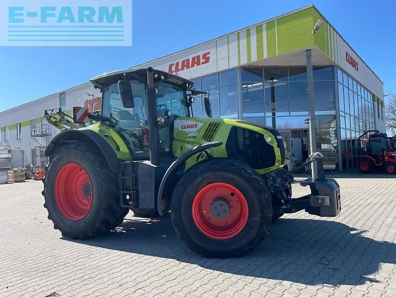 CLAAS axion 850 cmatic - stage v ci CMATIC - Traktors: foto 1 CLAAS axion 850 cmatic - stage v ci CMATIC - Traktors: foto 1