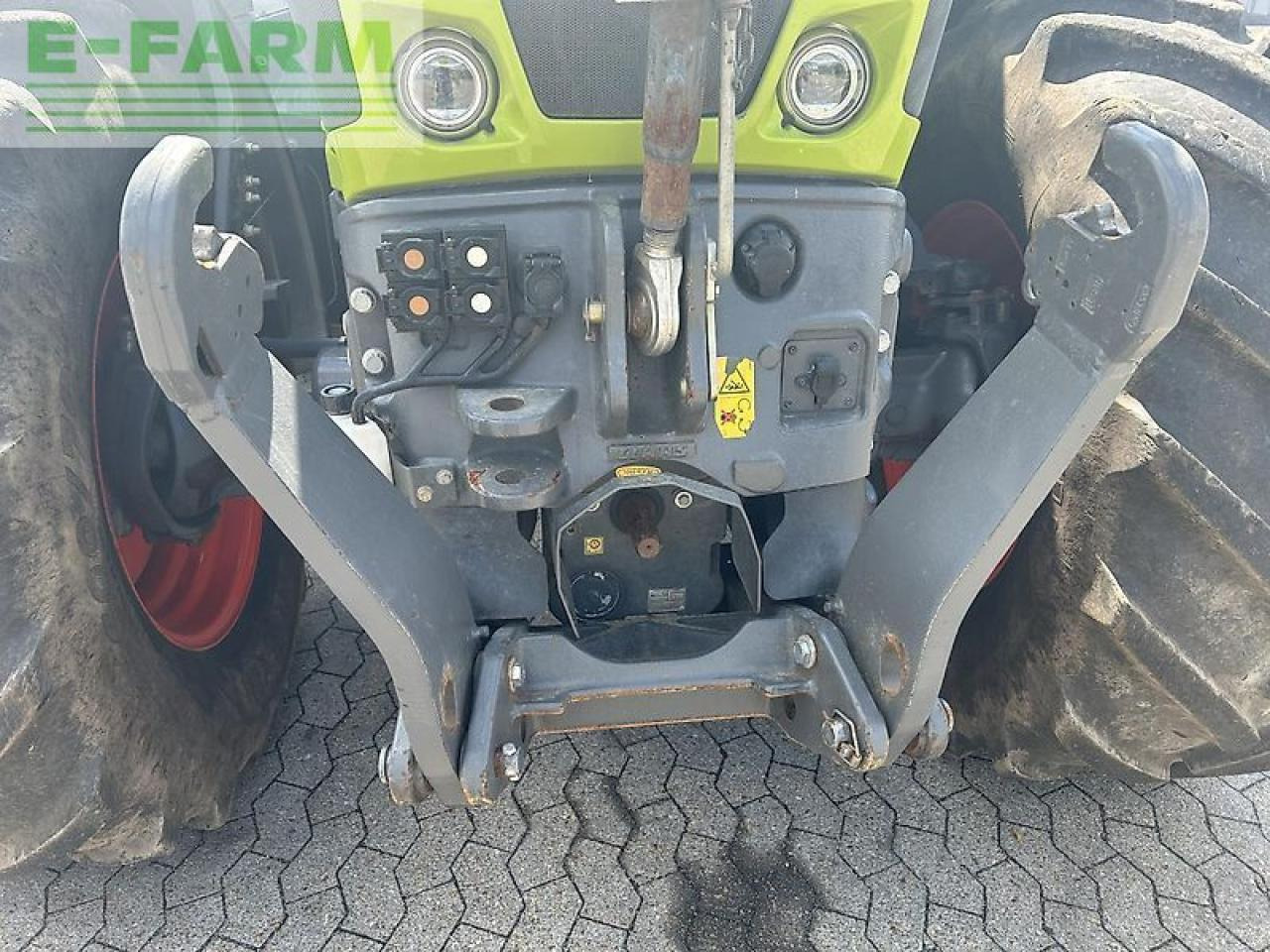 CLAAS axion 870 - Lopbarības kombains: foto 4 CLAAS axion 870 - Lopbarības kombains: foto 4