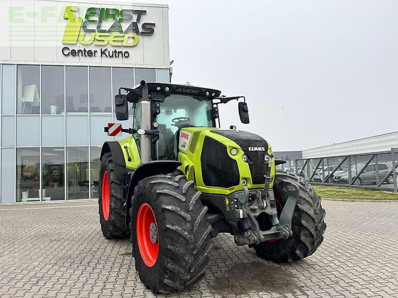 CLAAS axion 870 - Traktors: foto 1 CLAAS axion 870 - Traktors: foto 1