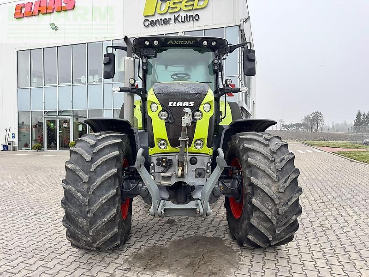 CLAAS axion 870 - Traktors: foto 2 CLAAS axion 870 - Traktors: foto 2