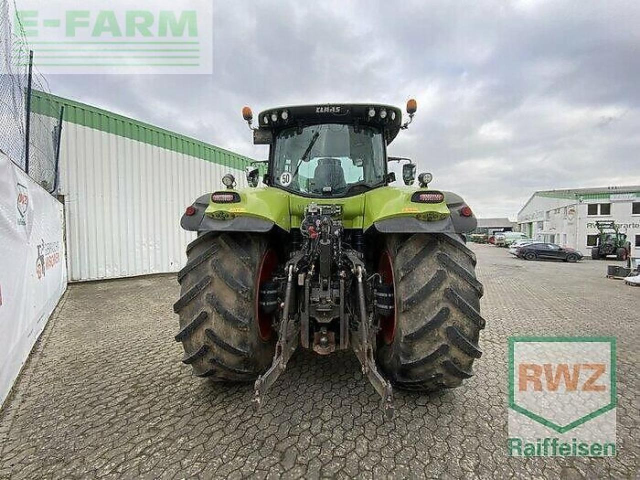 CLAAS axion 870 cmatic CMATIC - Traktors: foto 3 CLAAS axion 870 cmatic CMATIC - Traktors: foto 3