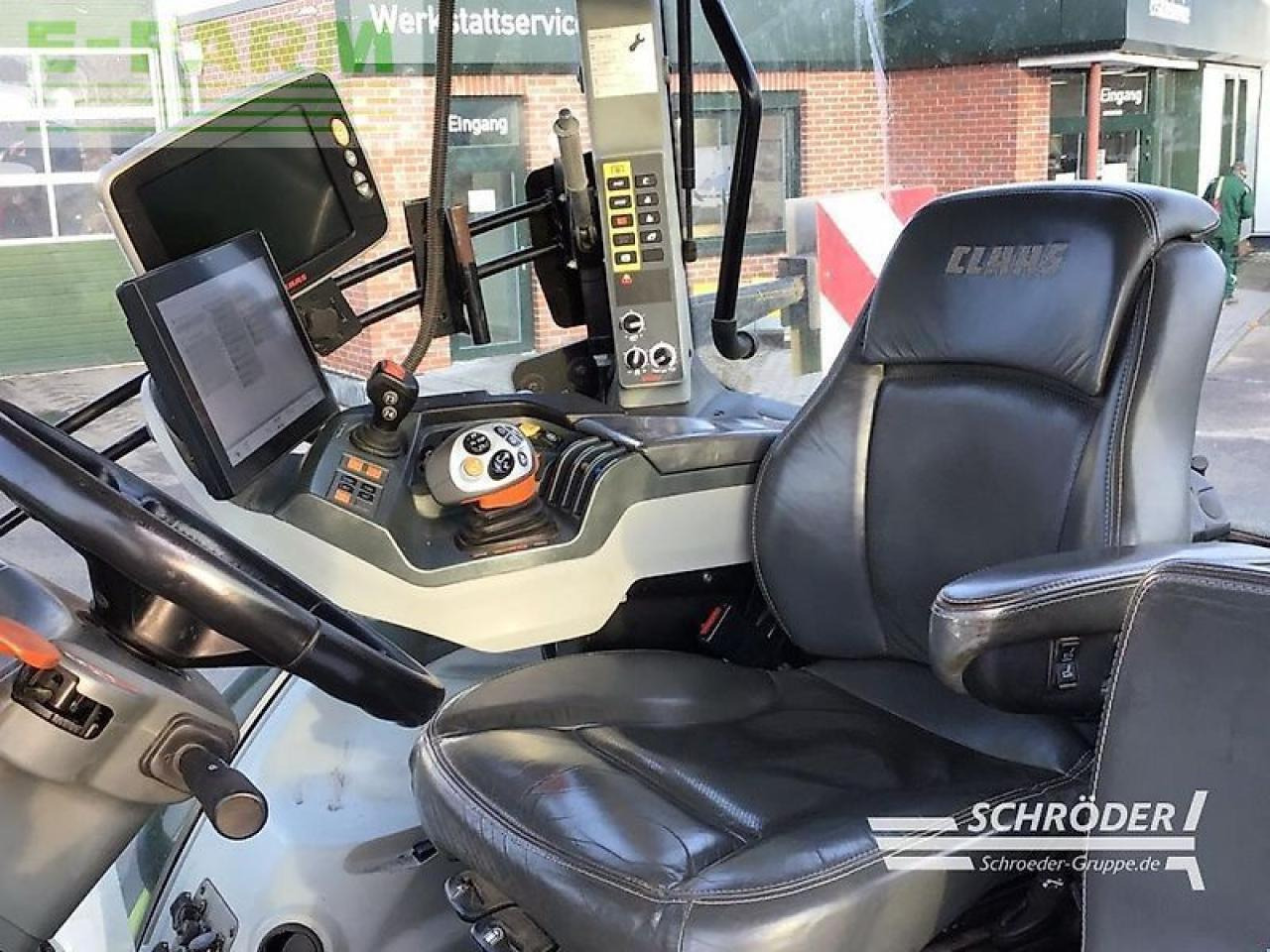 CLAAS axion 870 cmatic | rtk | s10 terminal CMATIC - Traktors: foto 3 CLAAS axion 870 cmatic | rtk | s10 terminal CMATIC - Traktors: foto 3