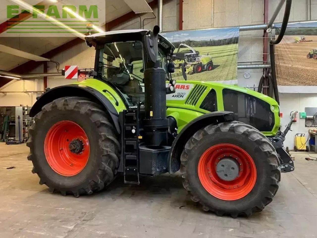 CLAAS axion 920 cmatic cebis CMATIC CEBIS - Traktors: foto 1 CLAAS axion 920 cmatic cebis CMATIC CEBIS - Traktors: foto 1