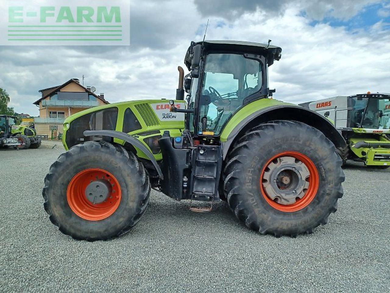 CLAAS axion 940 c-matic - Traktors: foto 2 CLAAS axion 940 c-matic - Traktors: foto 2