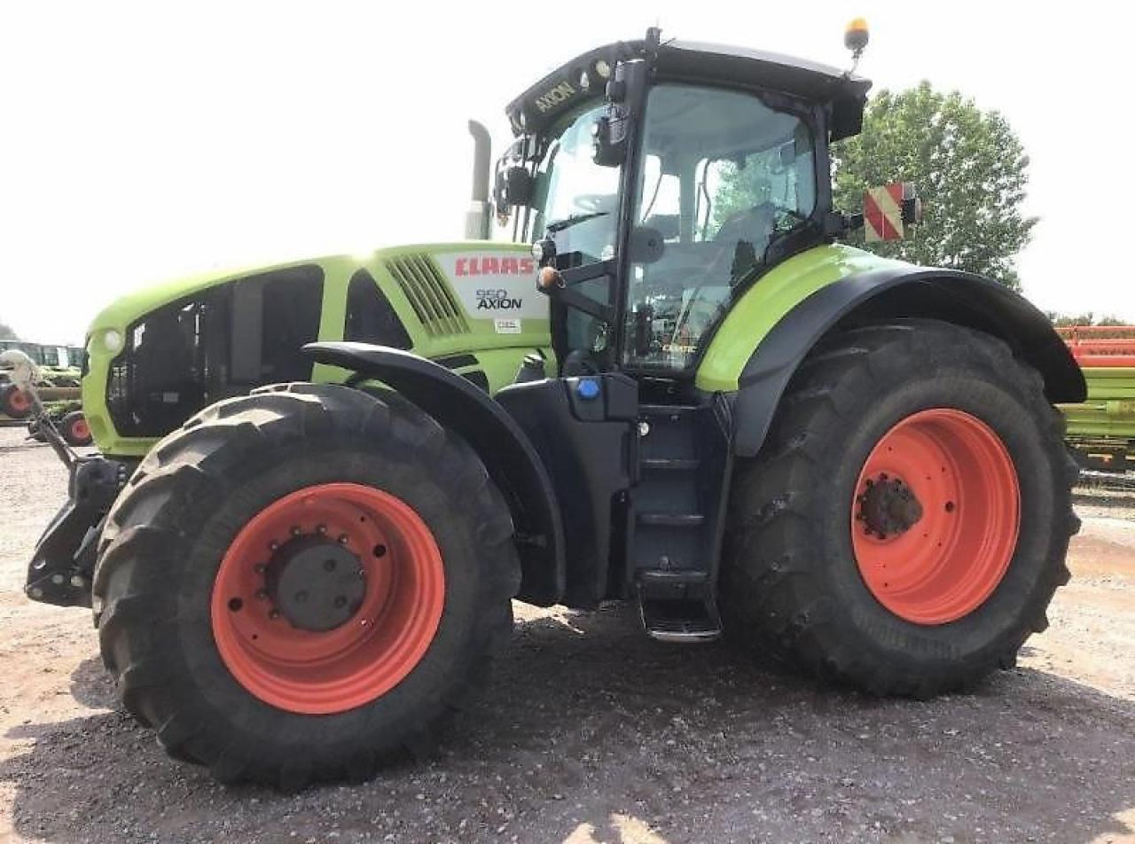 CLAAS axion 950 - Traktors: foto 1 CLAAS axion 950 - Traktors: foto 1