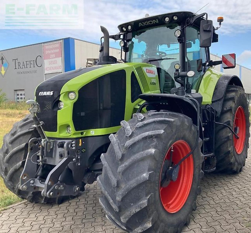 CLAAS axion 950 cmatic - Traktors: foto 5 CLAAS axion 950 cmatic - Traktors: foto 5