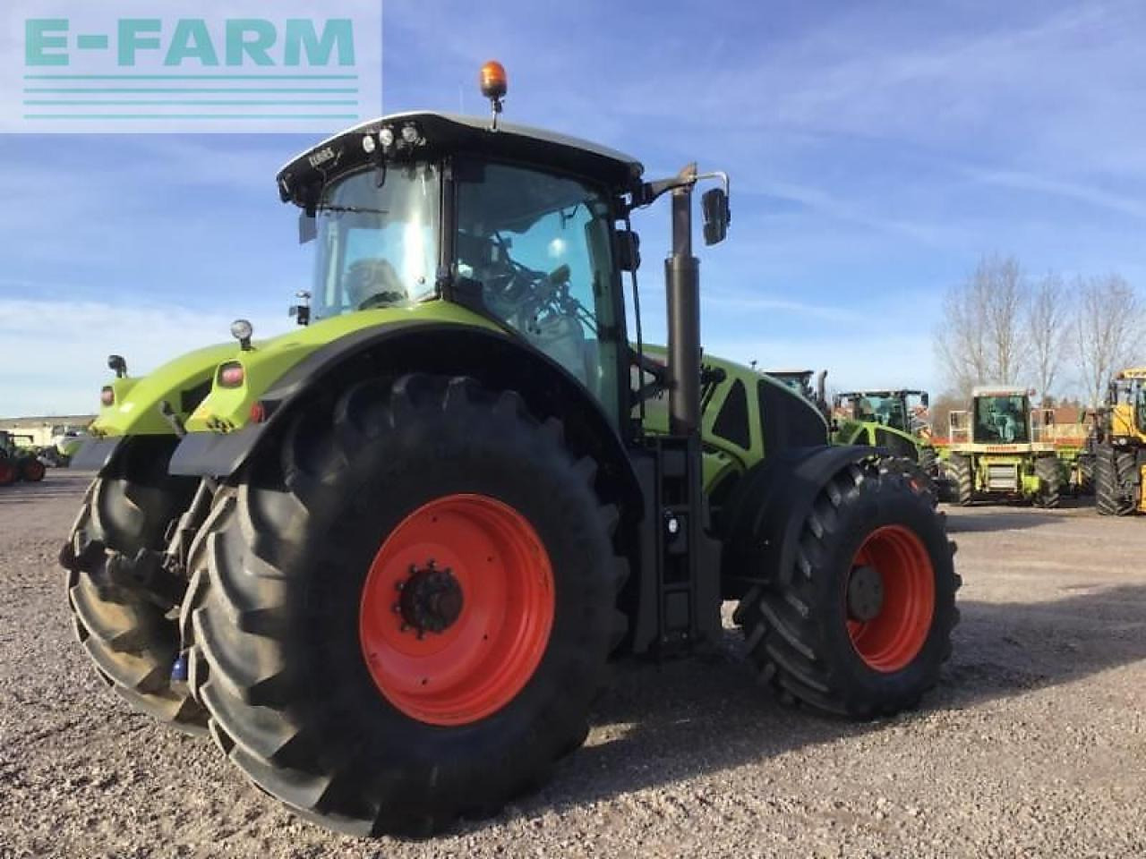 CLAAS axion 950 cmatic - Traktors: foto 4 CLAAS axion 950 cmatic - Traktors: foto 4