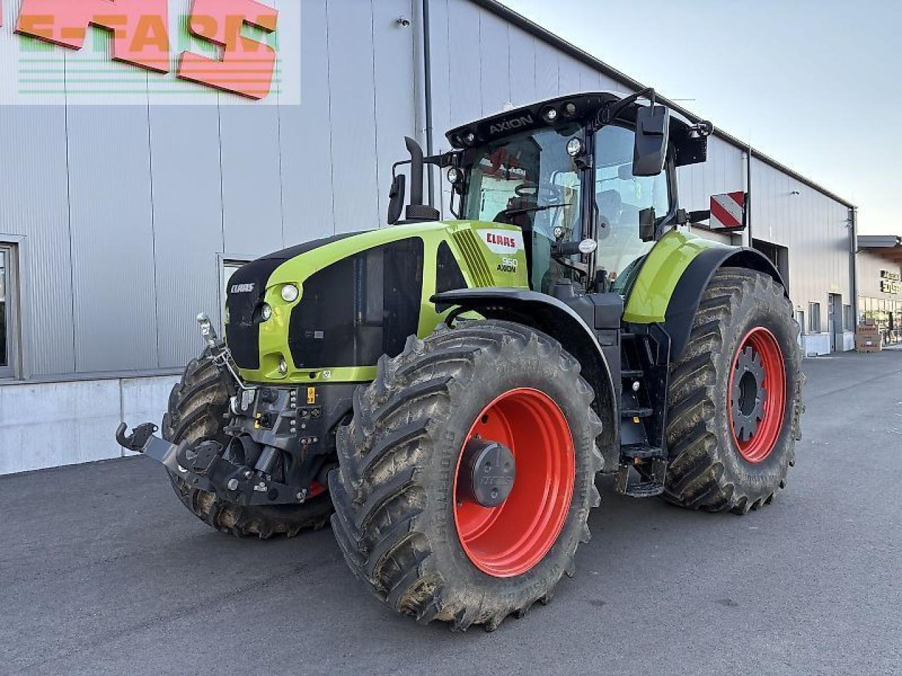 CLAAS axion 960 cebis (stage v) - Traktors: foto 1 CLAAS axion 960 cebis (stage v) - Traktors: foto 1