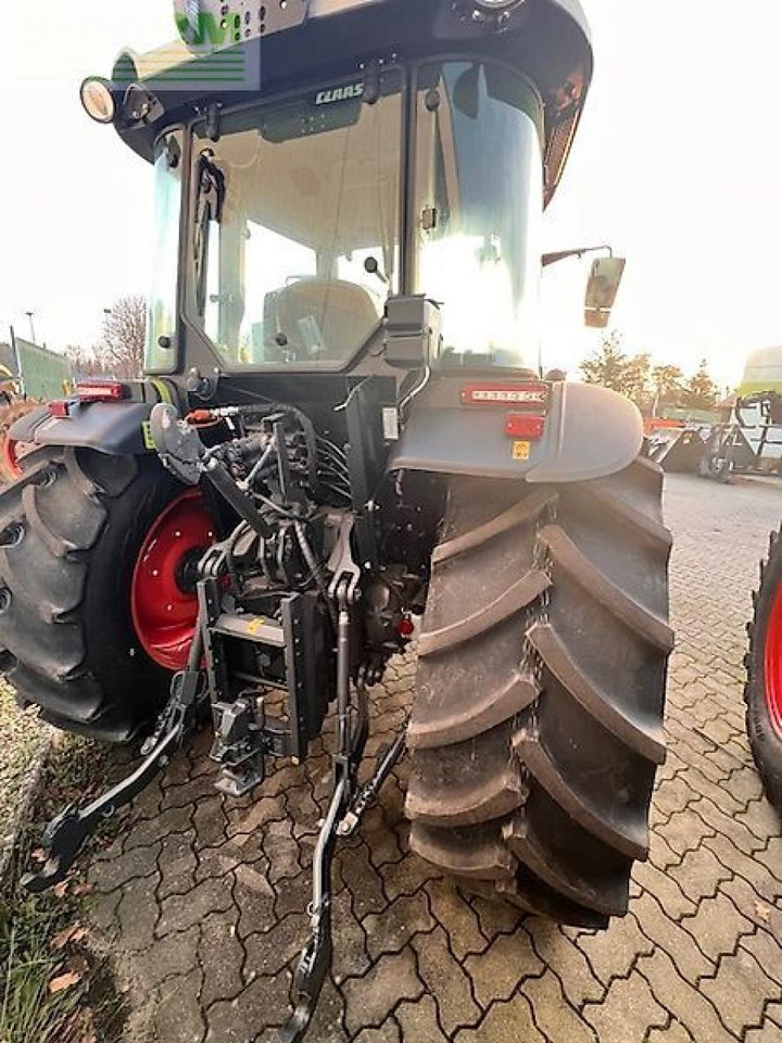 CLAAS axos 240 - Traktors: foto 2 CLAAS axos 240 - Traktors: foto 2