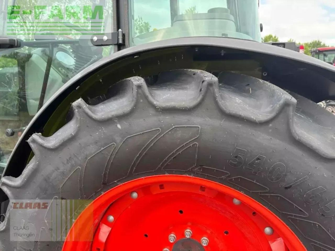CLAAS axos 240 advanced - Traktors: foto 4 CLAAS axos 240 advanced - Traktors: foto 4