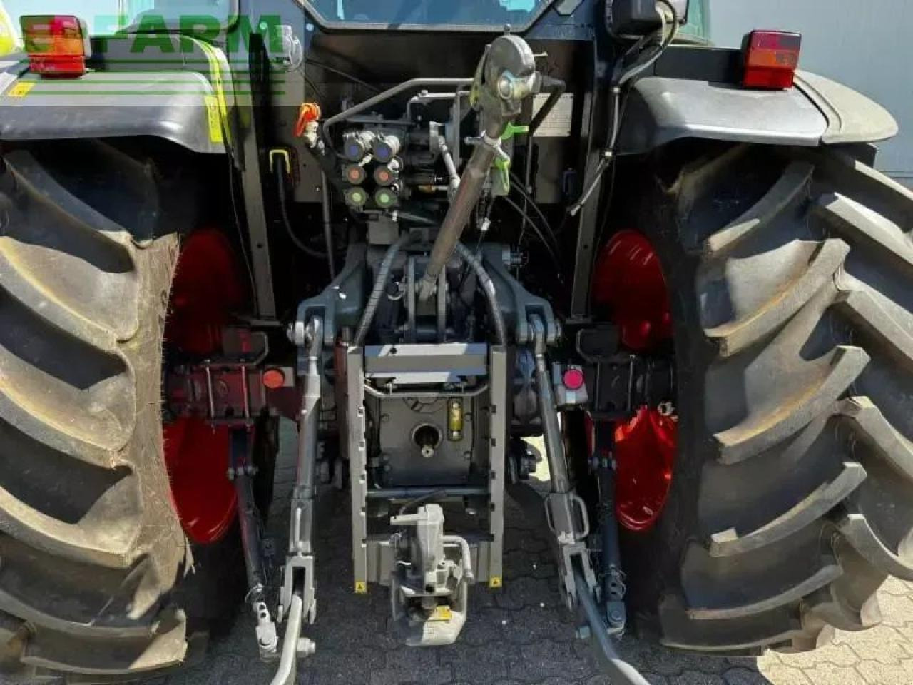 CLAAS axos 240 stage v - Traktors: foto 5 CLAAS axos 240 stage v - Traktors: foto 5