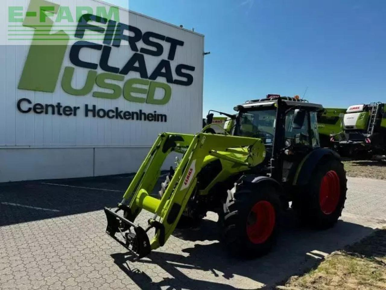 CLAAS axos 240 stage v - Traktors: foto 1 CLAAS axos 240 stage v - Traktors: foto 1