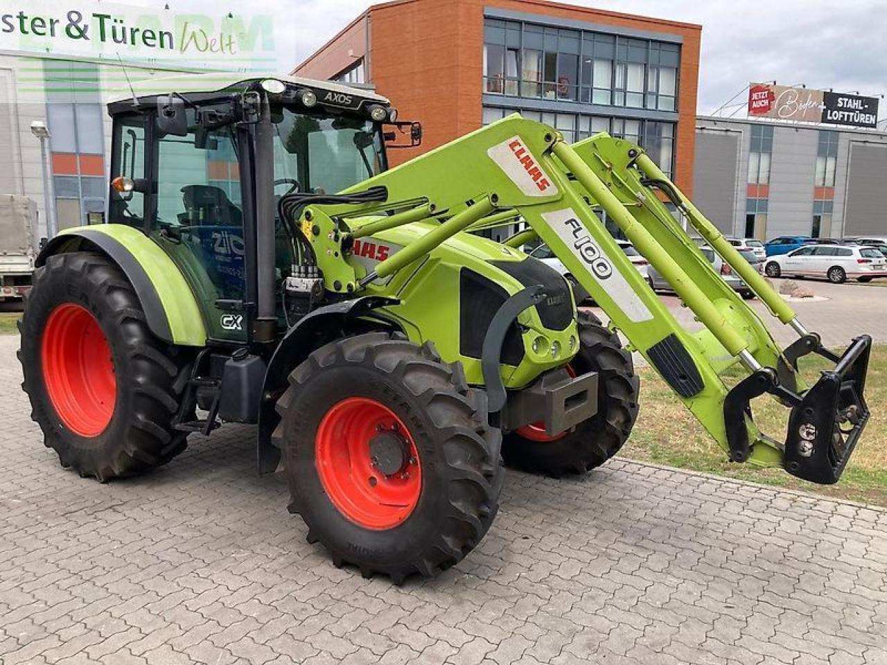 CLAAS axos 330 cx CX - Traktors: foto 3 CLAAS axos 330 cx CX - Traktors: foto 3
