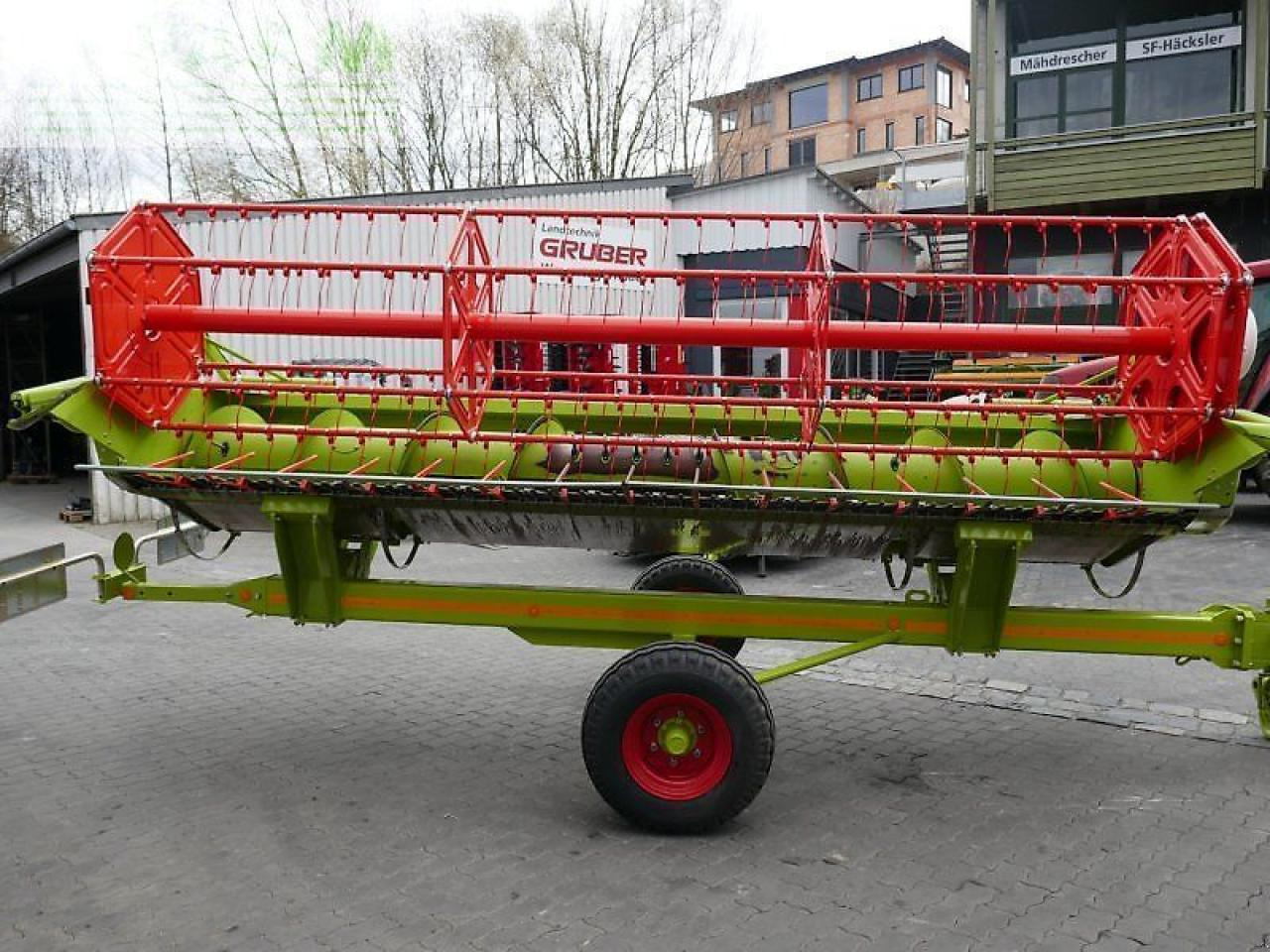 CLAAS c 490 - Lopbarības kombaina papildaprīkojums: foto 5 CLAAS c 490 - Lopbarības kombaina papildaprīkojums: foto 5