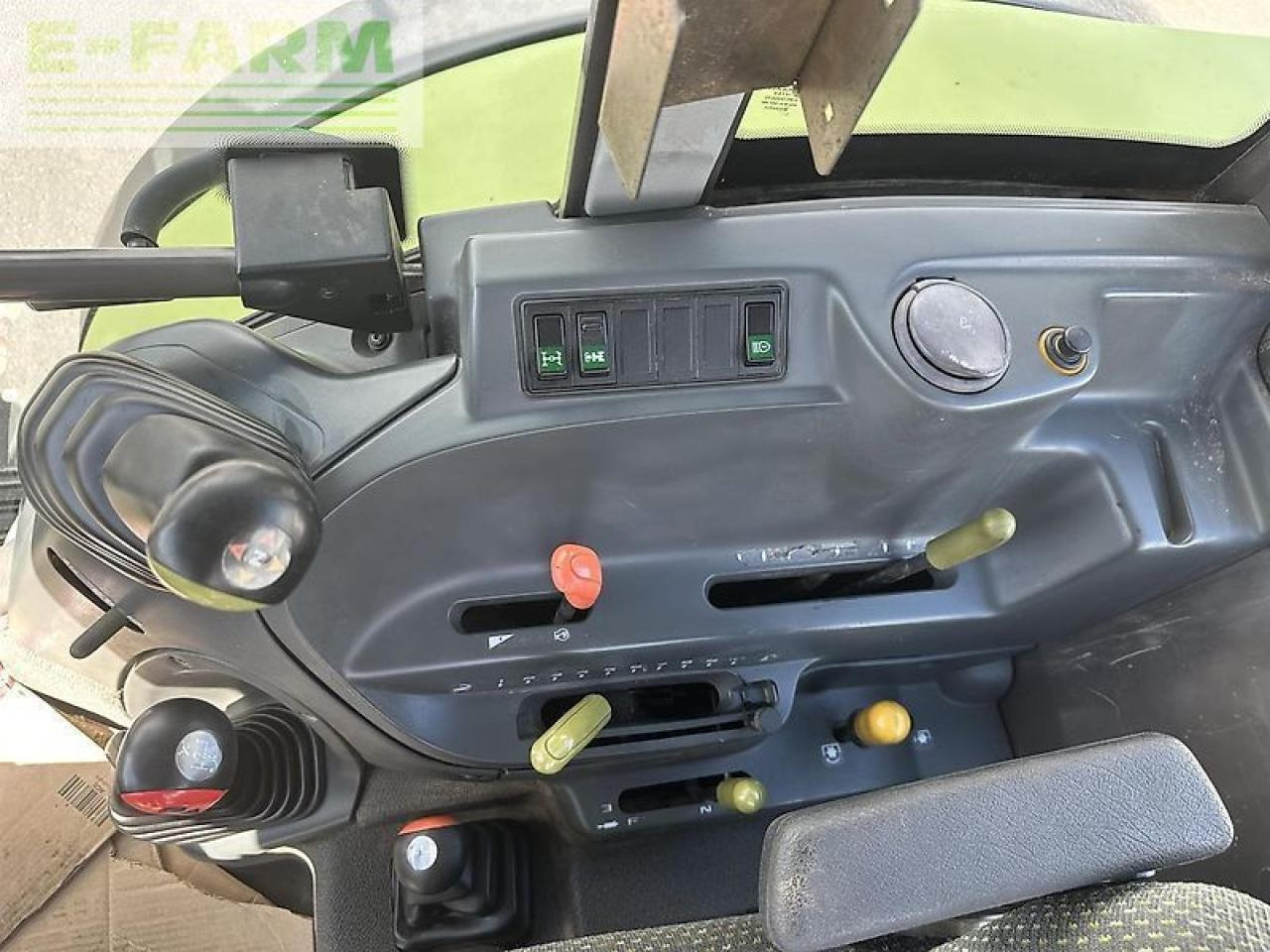 CLAAS celtis 456 rx comfort stoll fz 30 - Traktors: foto 5 CLAAS celtis 456 rx comfort stoll fz 30 - Traktors: foto 5