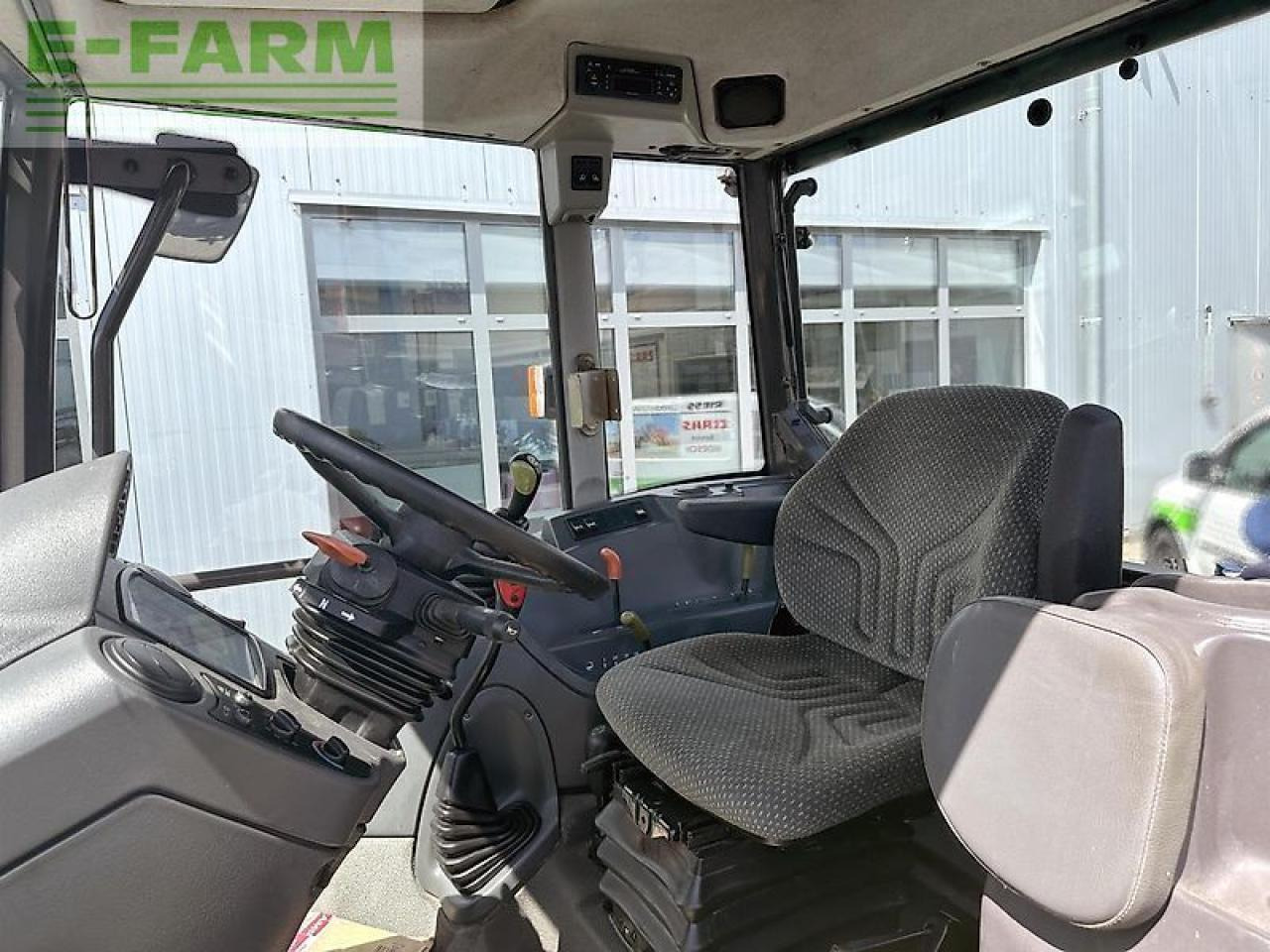 CLAAS celtis 456 rx comfort stoll fz 30 - Traktors: foto 4 CLAAS celtis 456 rx comfort stoll fz 30 - Traktors: foto 4