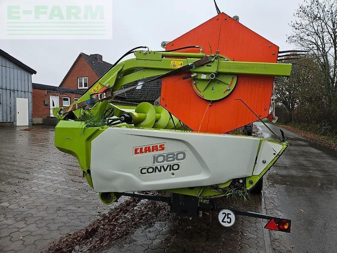 CLAAS convio 1080 brandschaden - Lopbarības kombaina papildaprīkojums: foto 5 CLAAS convio 1080 brandschaden - Lopbarības kombaina papildaprīkojums: foto 5