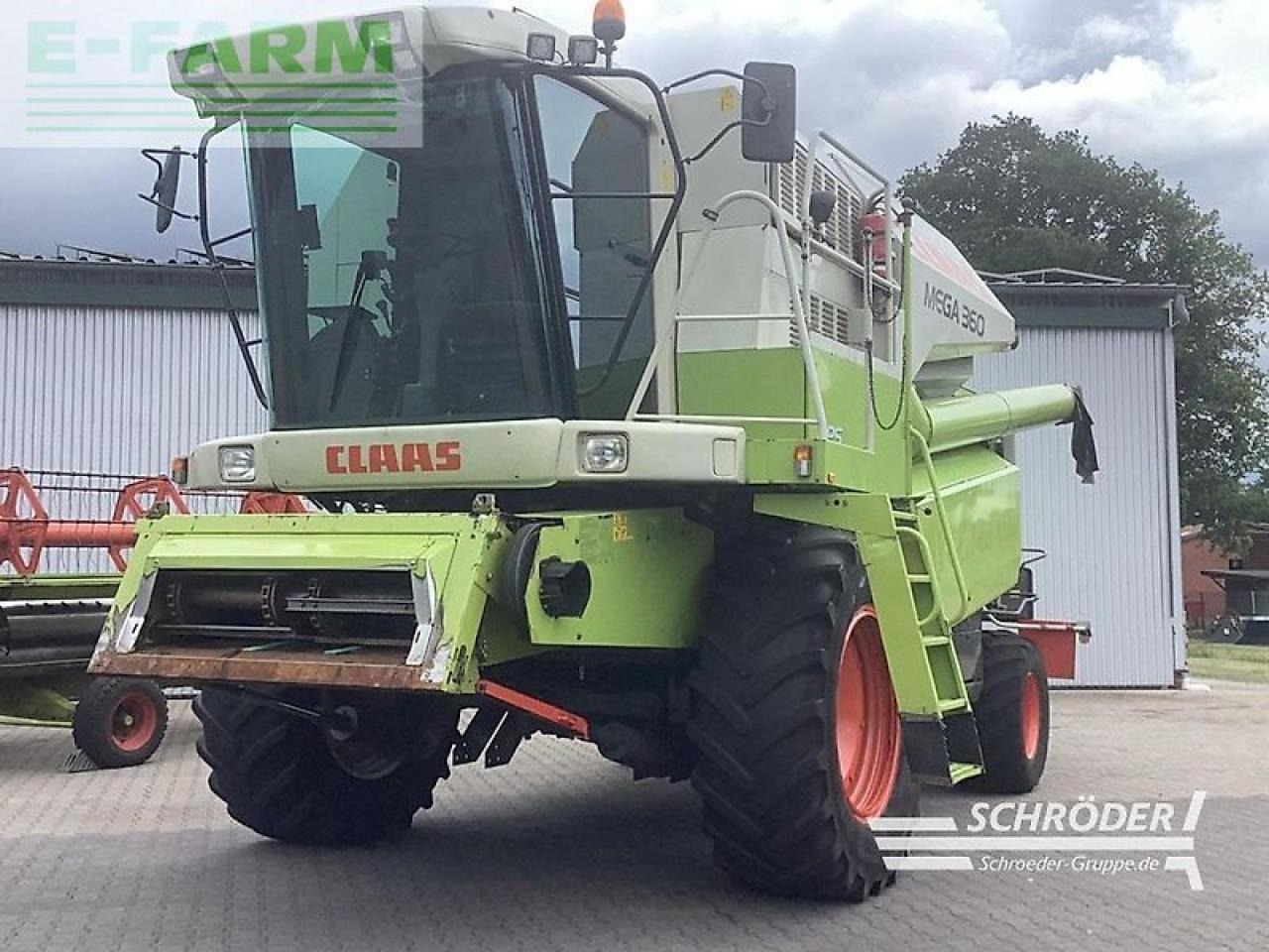 CLAAS dominator 360 mega + c 600 schneidwerk - Labības kombains: foto 1 CLAAS dominator 360 mega + c 600 schneidwerk - Labības kombains: foto 1