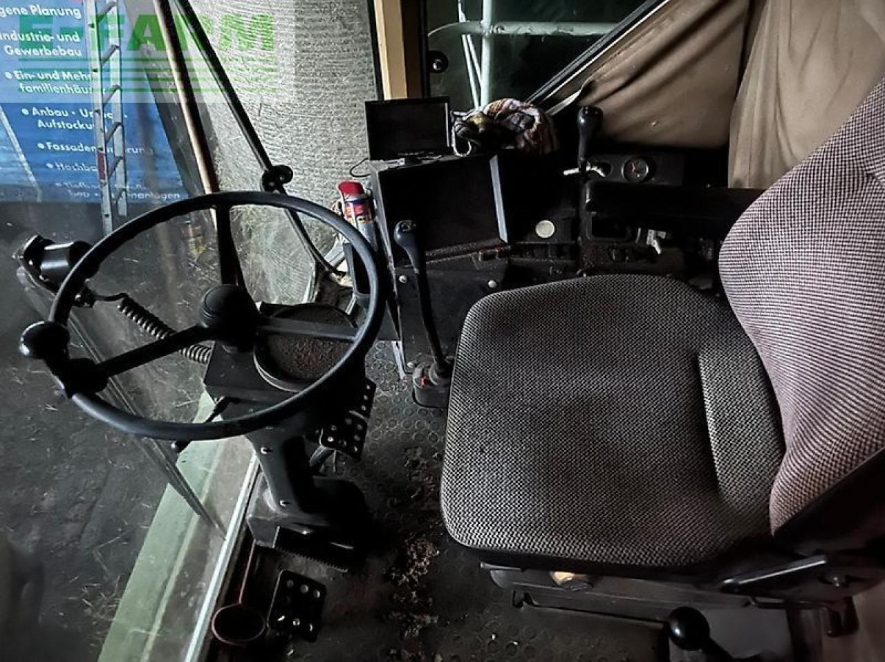 CLAAS dominator 88 s - Labības kombains: foto 4 CLAAS dominator 88 s - Labības kombains: foto 4