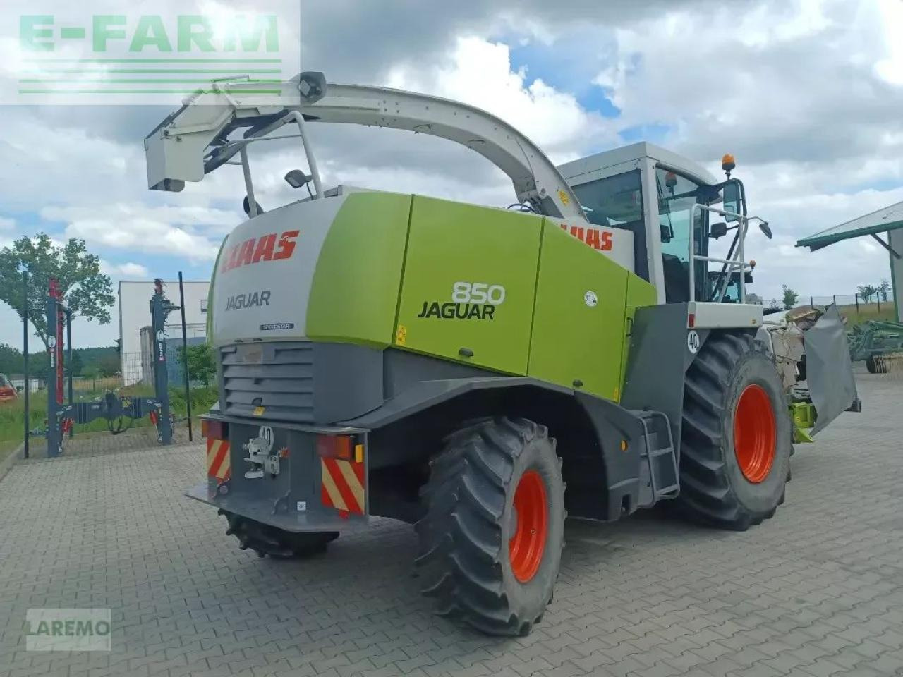 CLAAS jaguar 850 speedstar - 4-trac - Lopbarības kombains: foto 4 CLAAS jaguar 850 speedstar - 4-trac - Lopbarības kombains: foto 4