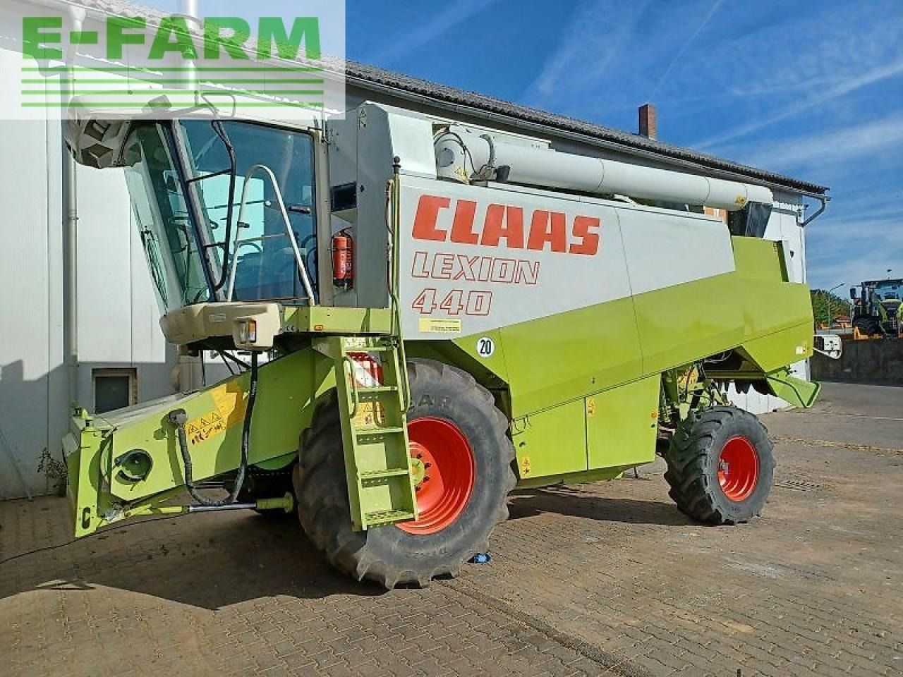 CLAAS lexion 440 - Labības kombains: foto 1 CLAAS lexion 440 - Labības kombains: foto 1
