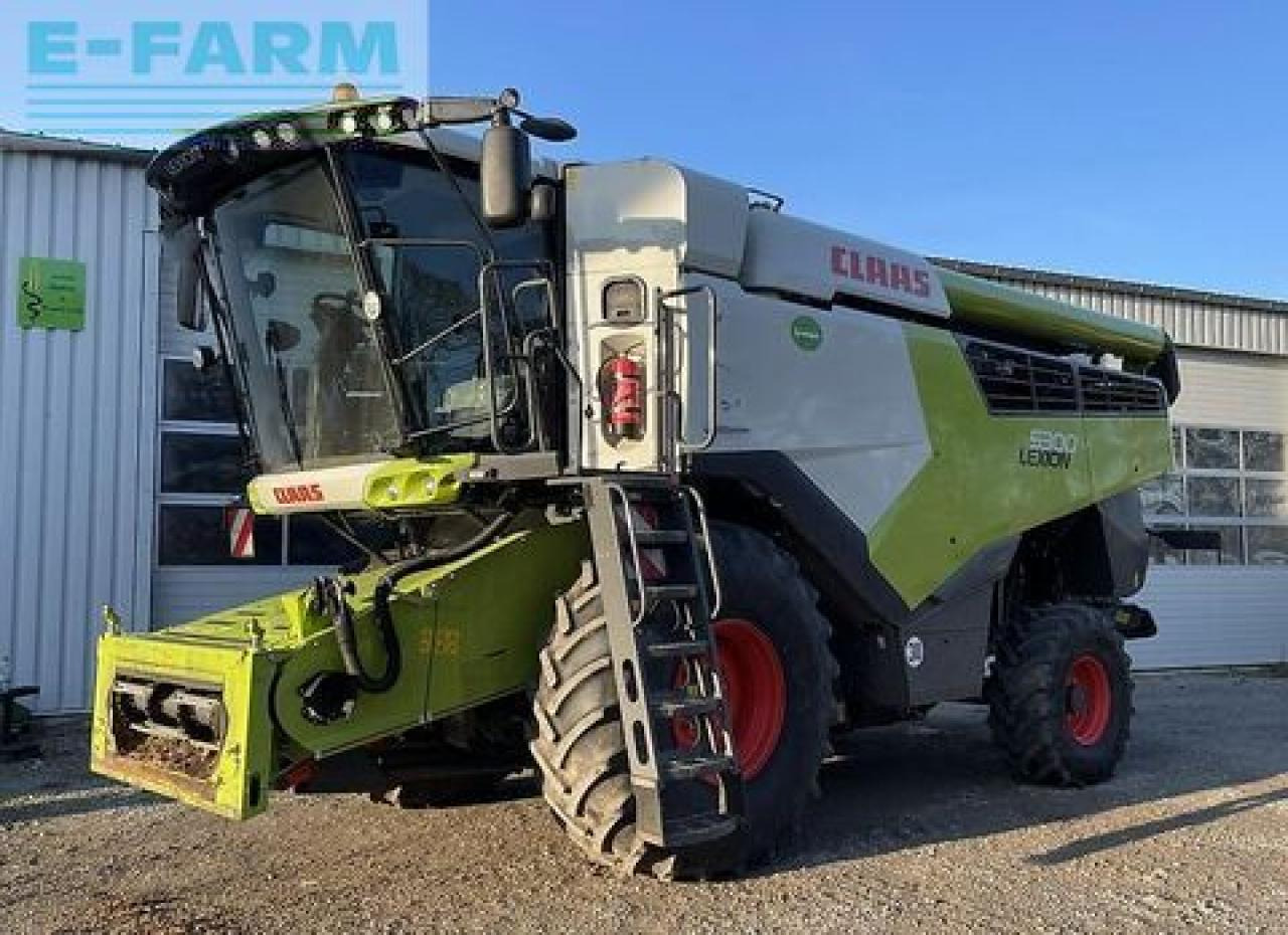 CLAAS lexion 5300 - Labības kombains: foto 1 CLAAS lexion 5300 - Labības kombains: foto 1