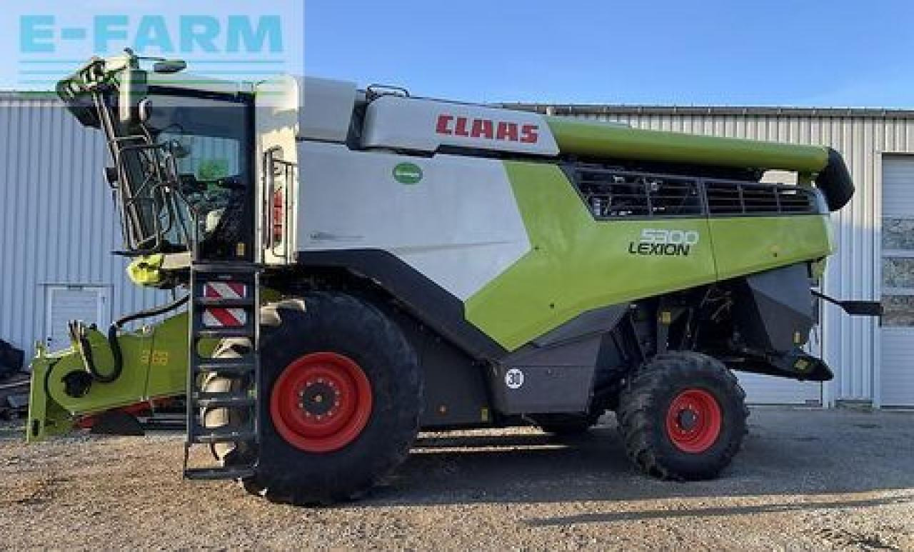 CLAAS lexion 5300 - Labības kombains: foto 2 CLAAS lexion 5300 - Labības kombains: foto 2