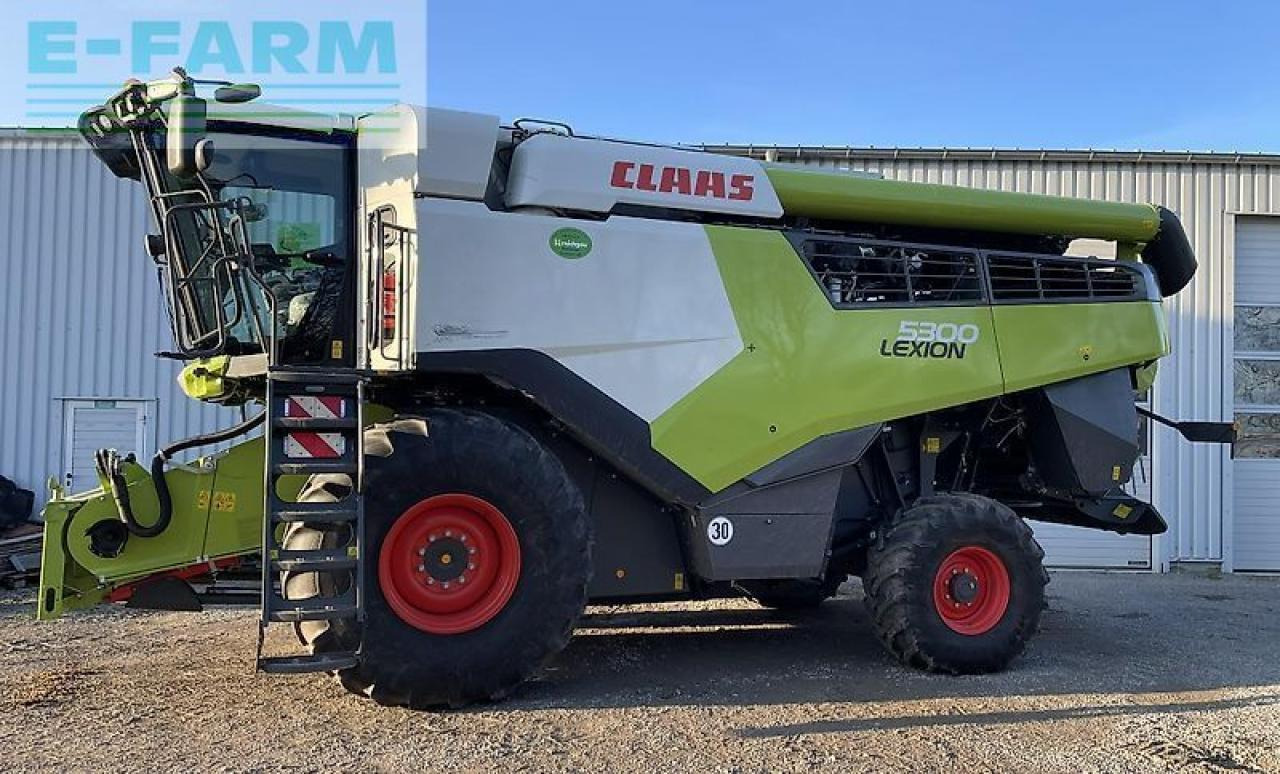 CLAAS lexion 5300 - Labības kombains: foto 2 CLAAS lexion 5300 - Labības kombains: foto 2