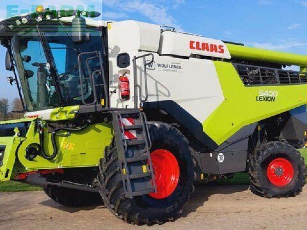 CLAAS lexion 5400 - Labības kombains: foto 1 CLAAS lexion 5400 - Labības kombains: foto 1
