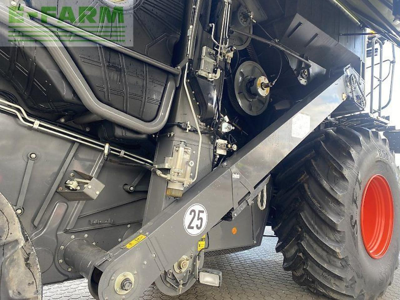 CLAAS lexion 5400 mit finanzierung - Labības kombains: foto 5 CLAAS lexion 5400 mit finanzierung - Labības kombains: foto 5