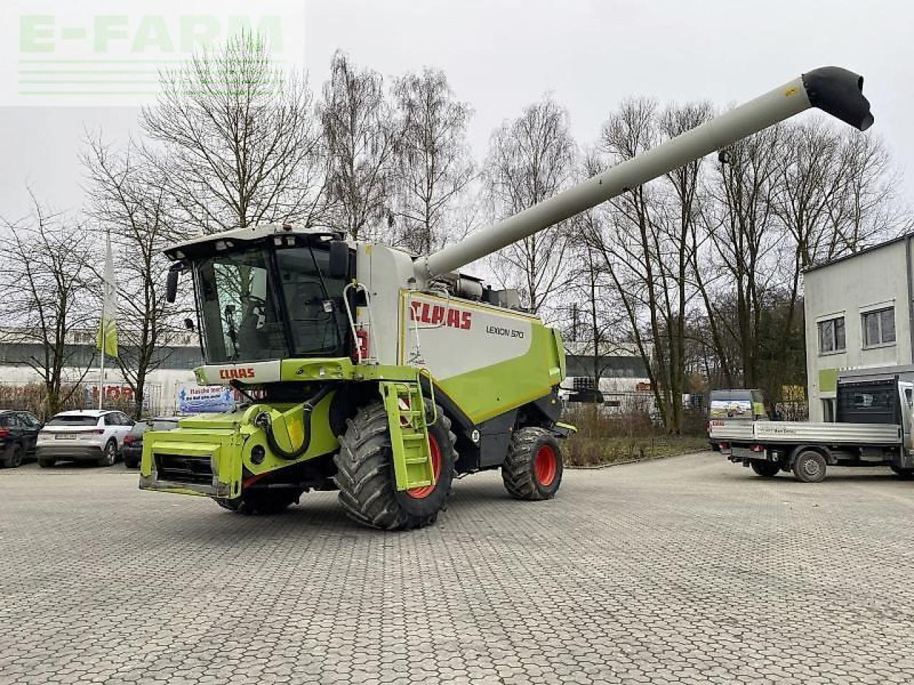 CLAAS lexion 570 4 wd - Labības kombains: foto 4 CLAAS lexion 570 4 wd - Labības kombains: foto 4