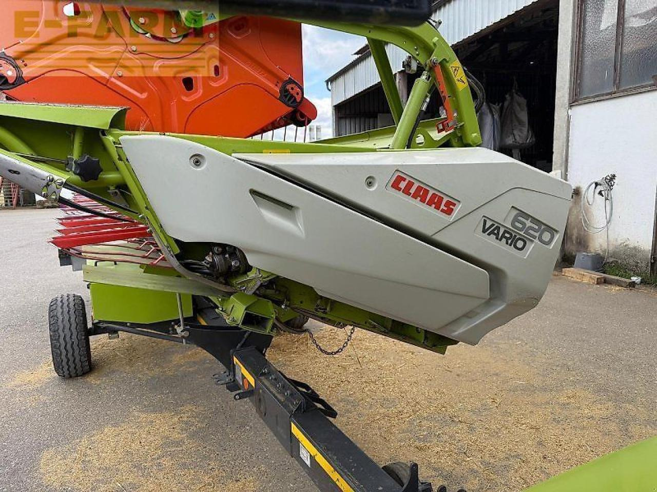 CLAAS lexion 620 - Labības kombains: foto 2 CLAAS lexion 620 - Labības kombains: foto 2