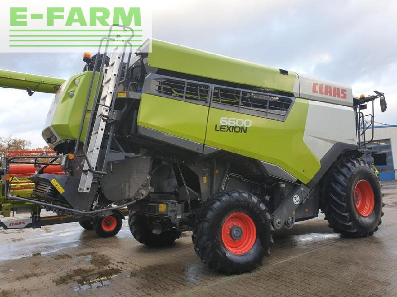 CLAAS lexion 6600 +vario 930 - Labības kombains: foto 3 CLAAS lexion 6600 +vario 930 - Labības kombains: foto 3