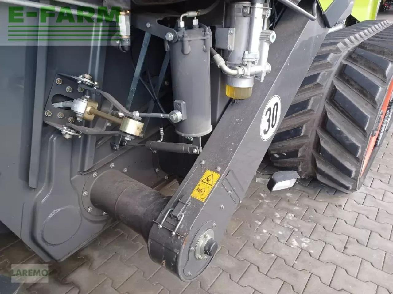 CLAAS lexion 6900 terratrac + vario v 930 - Labības kombains: foto 5 CLAAS lexion 6900 terratrac + vario v 930 - Labības kombains: foto 5
