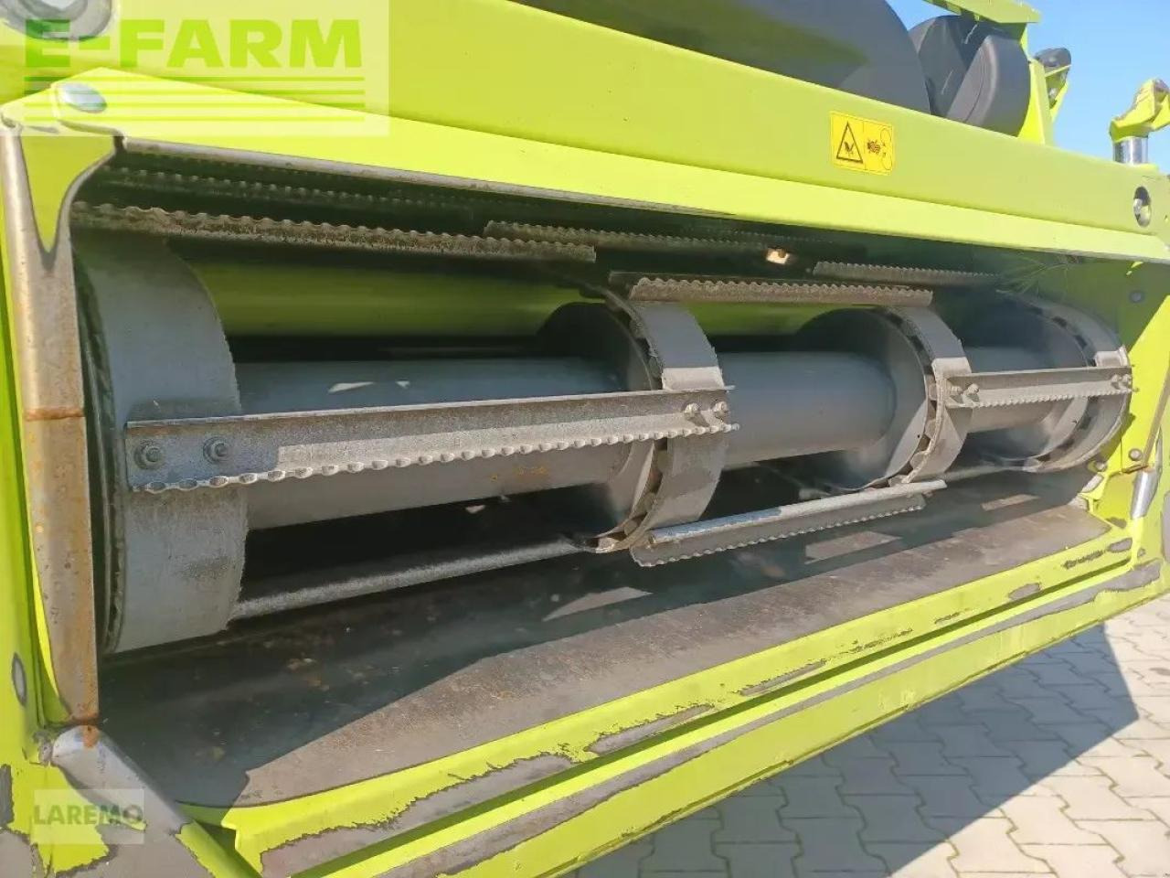 CLAAS lexion 6900 tt terra trac + v 930 - Labības kombains: foto 4 CLAAS lexion 6900 tt terra trac + v 930 - Labības kombains: foto 4