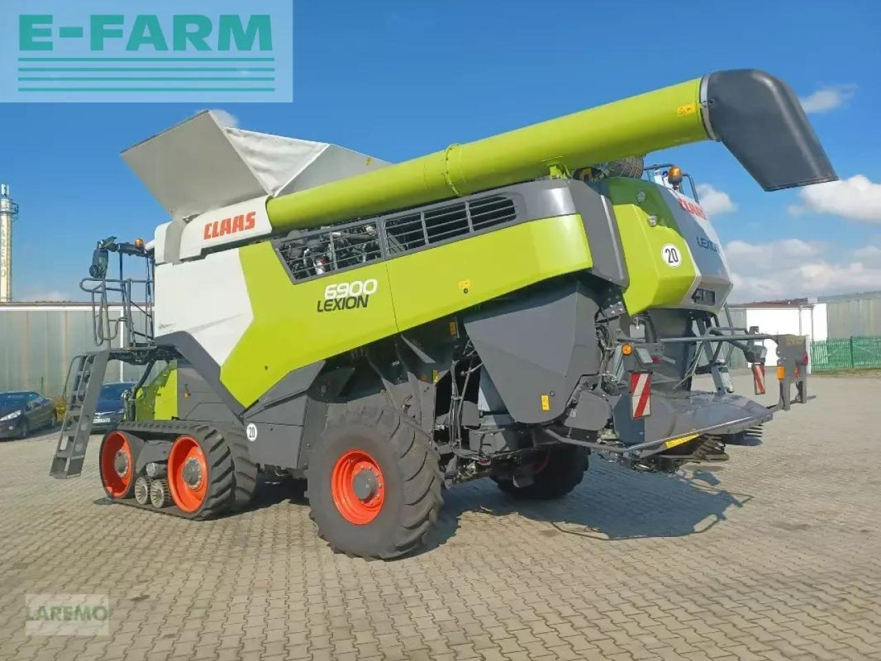 CLAAS lexion 6900 tt terra trac + v 930 - Labības kombains: foto 2 CLAAS lexion 6900 tt terra trac + v 930 - Labības kombains: foto 2