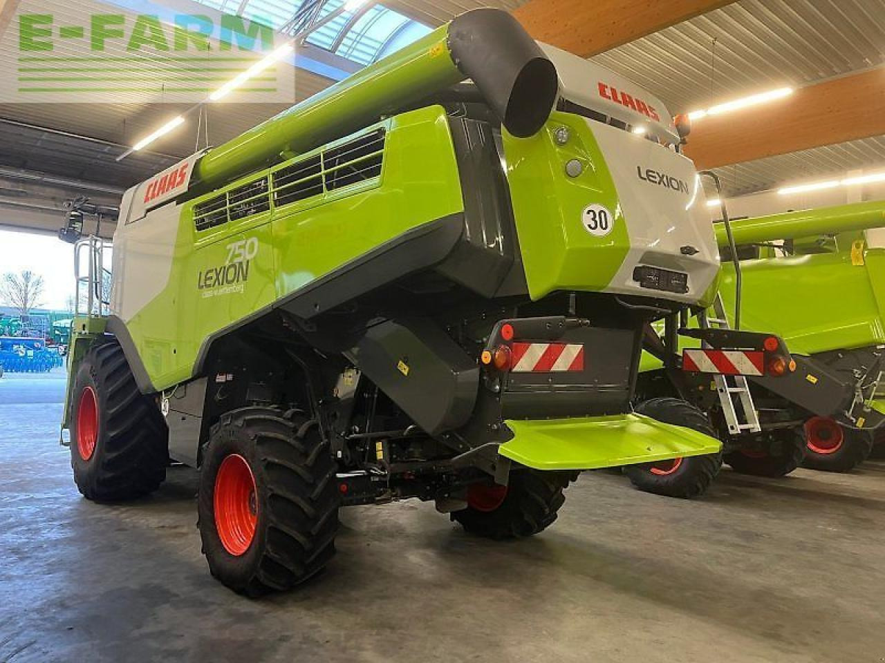 CLAAS lexion 750 - Labības kombains: foto 3 CLAAS lexion 750 - Labības kombains: foto 3