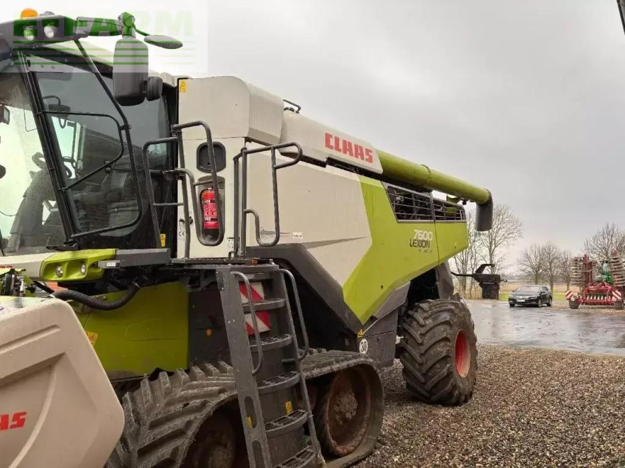CLAAS lexion 7600 tt 4wd - Labības kombains: foto 1 CLAAS lexion 7600 tt 4wd - Labības kombains: foto 1