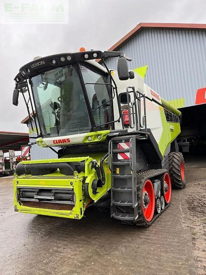 CLAAS lexion 8700 tt - Labības kombains: foto 1 CLAAS lexion 8700 tt - Labības kombains: foto 1