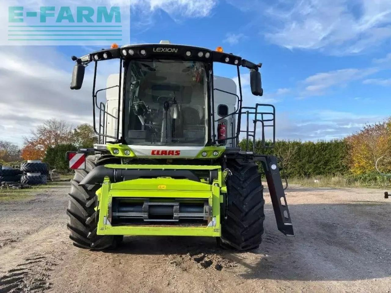 Labības kombains CLAAS lexion 8800 4wd: foto 6 Labības kombains CLAAS lexion 8800 4wd: foto 6