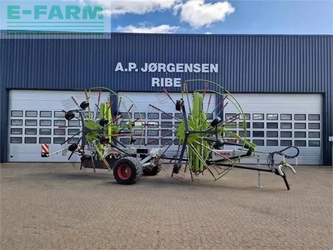 CLAAS liner 4000hhv 1156 timer - Vālotājs/ Ārdītājs: foto 1 CLAAS liner 4000hhv 1156 timer - Vālotājs/ Ārdītājs: foto 1