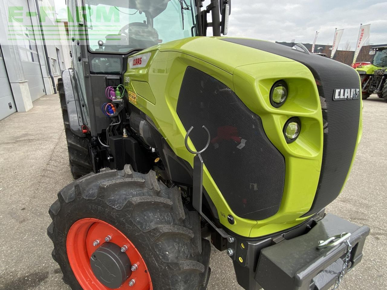 Traktors CLAAS nexos 240 l trend: foto 6