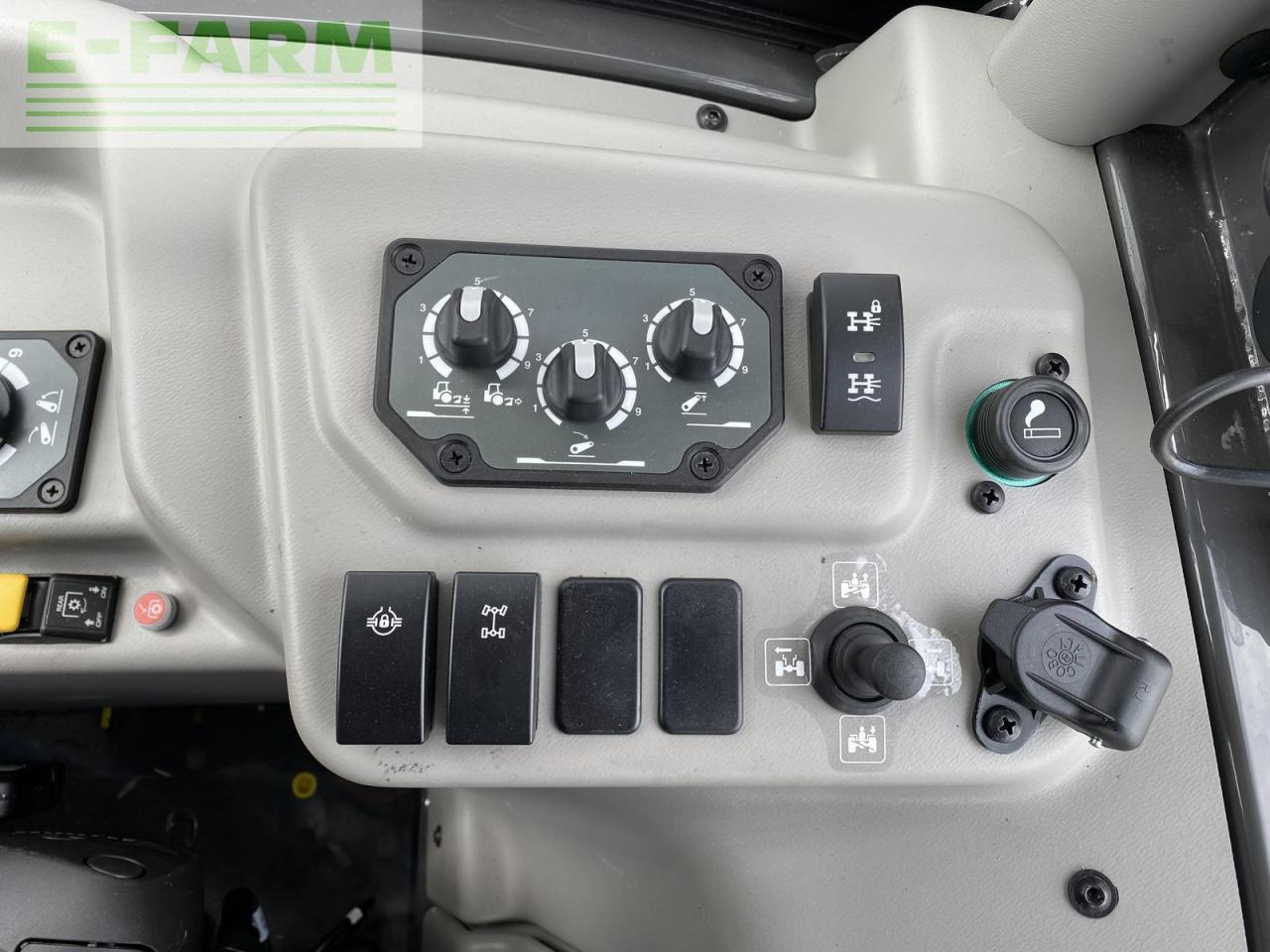 Traktors CLAAS nexos 240 l trend: foto 12