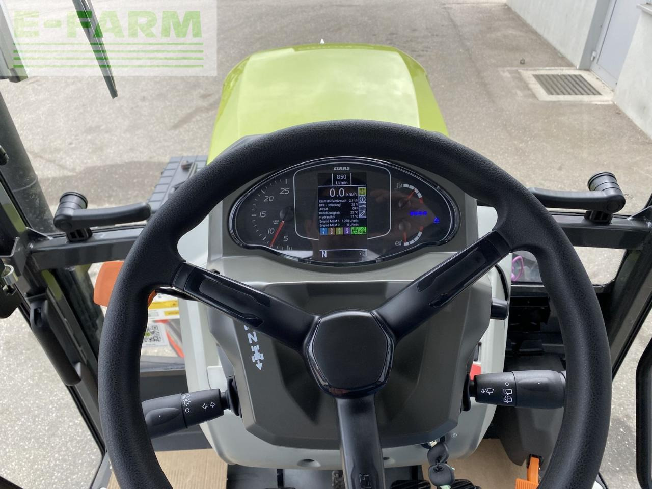 Traktors CLAAS nexos 240 l trend: foto 14